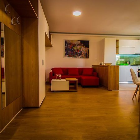 Top Trio Residence บูคาเรสต์ ภายนอก รูปภาพ